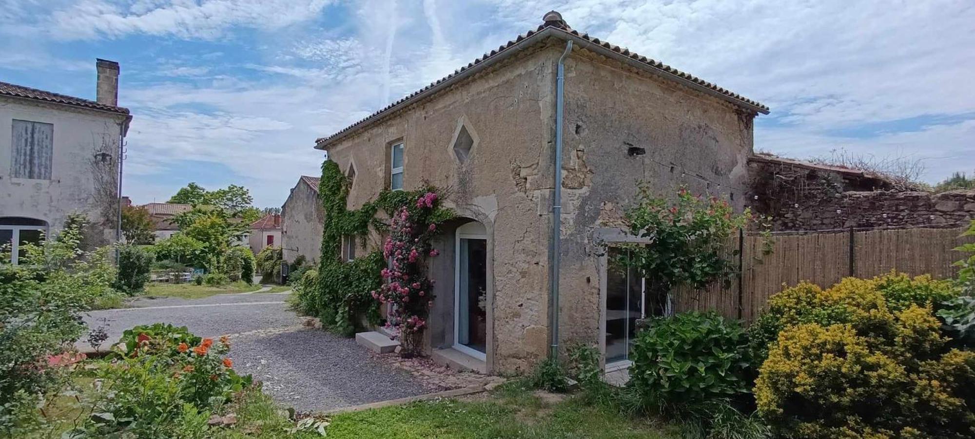 Maison Irondas Saint-Pierre-d'Aurillac Extérieur photo