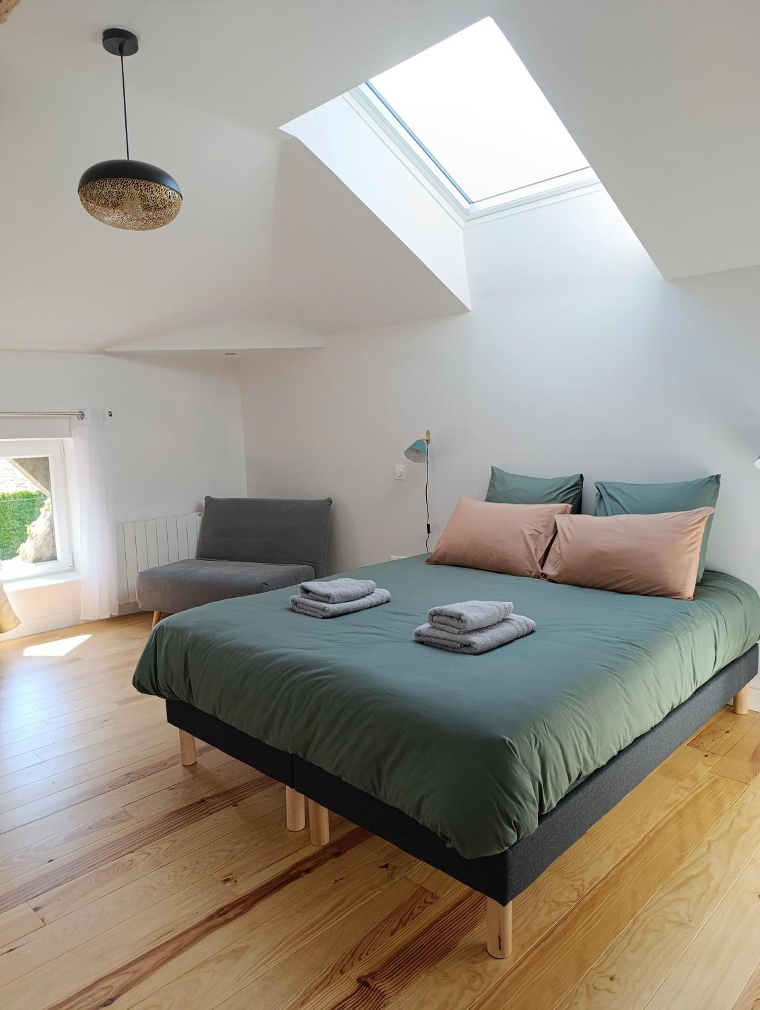 Maison Irondas Saint-Pierre-d'Aurillac Extérieur photo